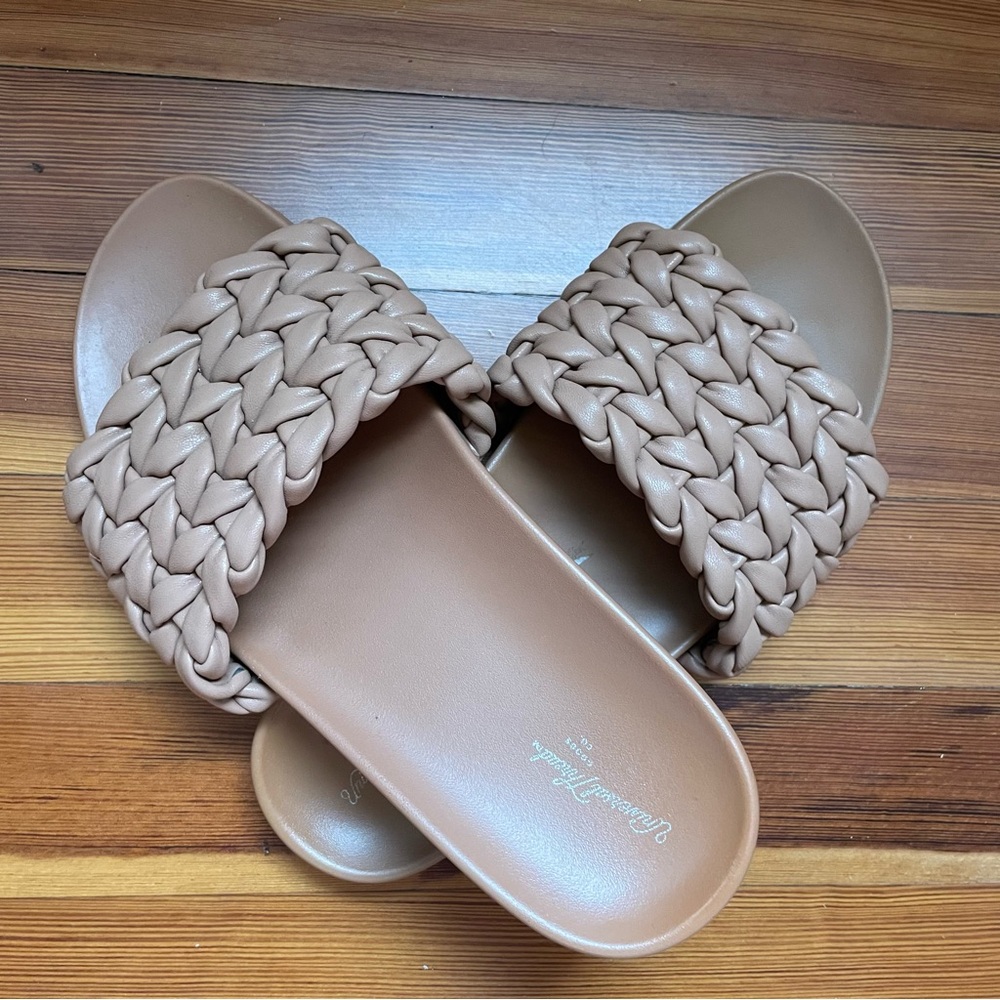 Universal Thread Braided Brown Slide Sandals